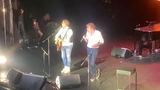 ALAIN SOUCHON  LAURENT VOULZY Belle Île en Mer Allô Maman bobo CASINO DE PARIS  16112024  HD [upl. by Ammeg538]