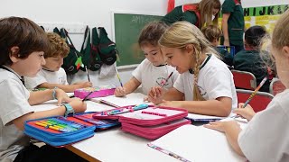 Actividad con el cuaderno agenda  escenario lúdico  sala de cinco  Jardín Mis Manitos [upl. by Muraida]