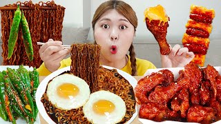 MUKBANG 직접 만든 짜파게티 양념 치킨 먹방 모음 FRIED CHICKEN AND BLACK BEAN NOODLES EATING  HIU 하이유 [upl. by Rabaj356]