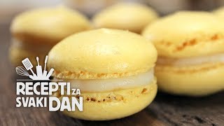 Macarons  video recept [upl. by Einnej785]