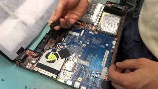 Разборка ноутбука Acer Aspire V5571  Disassembling laptop Acer Aspire V5571 [upl. by Manda]