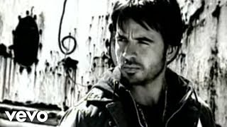 Luis Fonsi  Estoy Perdido Official Music Video [upl. by Greenwald871]