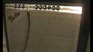 Fender Vibrolux Reverb Fender Vintage 62 Strat [upl. by Hindorff]