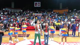 Nano y Villa interpretando nuestro Himno Nacional de Venezuela [upl. by Tenom403]