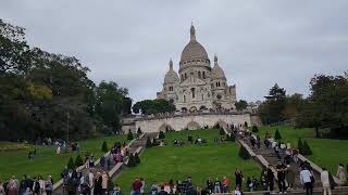 A walking tour Montmartre Beautiful viewnaturelovers walkingtour montmarte [upl. by Hartley]