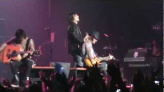 Guns N Roses  Patience HD Live in Chile 2010 [upl. by Nyleikcaj]