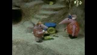 The Clangers  Treasure  Classic kids TV [upl. by Nasya294]