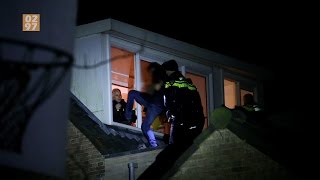 Politiemacht grijpt vier inbrekers in Abcoude  0297nl [upl. by Derwon]