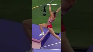 SportsGirl CombinationofStrengthandBeauty CompetitionScene polevault [upl. by Nwhas]