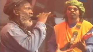 Burning Spear en vivo 48 [upl. by Ecinhoj]