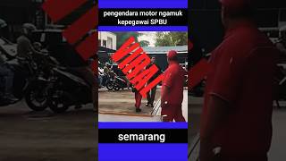 Pengendara motor ngamuk di SPBU SPBUsemarang [upl. by Nerte]