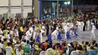 Carnaval 2010Rio de Janeiro Sapucaí  comissão de frente da Tijuca com Paulo Barros [upl. by Gilburt]