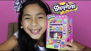 Shopkins Vending Machine with Special Editon Shopkins Figures B2cutecupcakes [upl. by Hisbe]