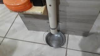 Alimentador automatico para gatos e cães [upl. by Baggs755]