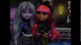 Monster High  13 wishes trailer stop motion [upl. by Eirellav838]