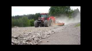 Tester les matériels agricoles dans les rochers [upl. by Orva]