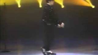 Micheal jackson best moonwalk ever vs Allu arjun in arya 2 dance moonwalk [upl. by Yartnoed528]