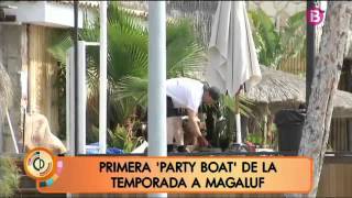 Primera party boat de la temporada a Magaluf [upl. by Eikcaj]