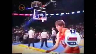 Kyle Korver 3 point Shootout and Iverson enjoys [upl. by Nylsor56]