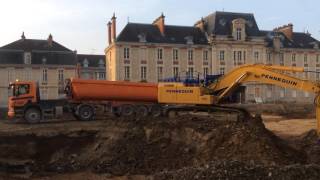 Chantier de terrassement avec Cat 336 E LN PENNEQUIN TP 2 [upl. by Adnilra301]