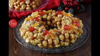 Struffoli napoletani la ricetta tradizionale del dolce tipico di Natale [upl. by Dickenson154]