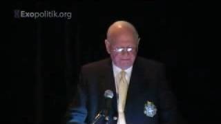 Ex ministro canadese Paul Hellyer basta col segreto sugli UFO sub ita [upl. by Eirallam]