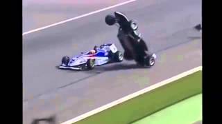 Lucas di Grassi vs Giedo van der Garde crash [upl. by Ayekim907]