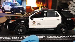 143 Motormax Diecast CHP LAPD Ford Explorer Police Cruiser [upl. by Erleena]