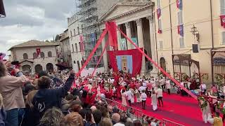 Tour with Me Celebrate May in Assisi with Calendimaggio [upl. by Morra]