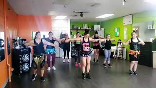 MOVIENDO LAS CADERAS ORO SÓLIDO ZUMBA CON CHIO la sabrosura [upl. by Nodnar]