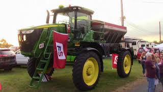 Growmark FS John Deere spreader Perry County Fair Newport PA 8 16 19 [upl. by Omari]