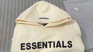 Essentials hoodie review from dhgate [upl. by Airpal52]