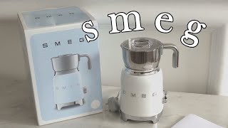 🥛 Smeg Milk Frother White Unboxing 🥛  How to use the Smeg Milk Frother  Smeg London 🤍 [upl. by Sile833]