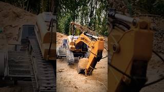 rc excavator jumping [upl. by Perseus]