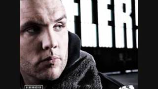 Fler feat Sido  Du brauchst mich vom Neuem Album FLER [upl. by Faludi]