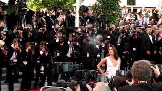 Cannes un tapis rouge très quotpeoplequot pour quotDe rouille et dosquot [upl. by Alleynad235]