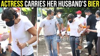 Mandira Bedi breaks gender stereotypes at her husband Raj Kaushal’s funeral [upl. by Ravens]