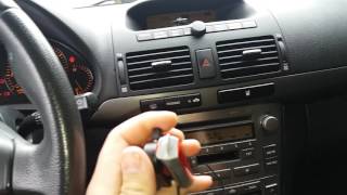 Toyota avensis t25 Radio Aux [upl. by Akeemahs]