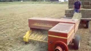 New Holland 565 Square Baler2009 [upl. by Scully]