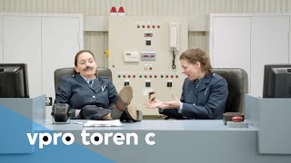 De portiers hebben relatieproblemen  Toren C [upl. by Eleonora]