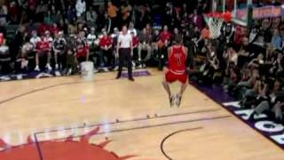 Derrick Rose Double Clutch Reverse Dunk In Skills ChallengeASW 09 [upl. by Anemolif]