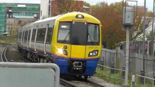 London Overground 378231 Arriving Imperial Wharf [upl. by Alegnat]