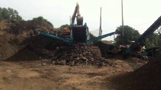 Grillo Services Topsoil Screening Process [upl. by Aiker804]