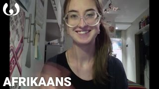 WIKITONGUES Lindie speaking Afrikaans [upl. by Adnicul]