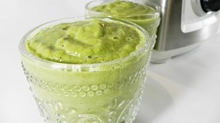 Grüner Smoothie mit Wildkräutern  Löwenzahn und Brennessel [upl. by Eedak]