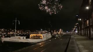 Oudejaarsavond 2023 thuis op woonschip Robbedoes Veemkade Amsterdam vuurwerk OudNieuw [upl. by Eibocaj373]