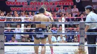 Jaochalam Chatkranok Gym Vs Steven Wakeling WBC Muaythai World Title [upl. by Clymer40]