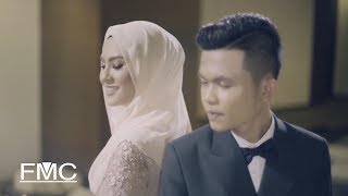 Tajul amp Wany Hasrita  Disana Cinta Disini Rindu Official Music Video [upl. by Schnur]