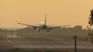 Boeing 737800 Landing to SUF Lamezia Terme  Italy [upl. by Oetomit]