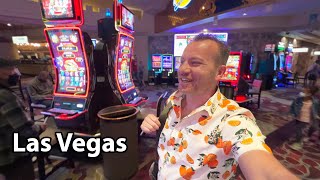 Las Vegas Gezim  Yemek Otel Outlet ve Casinolar [upl. by Ahsilyt]